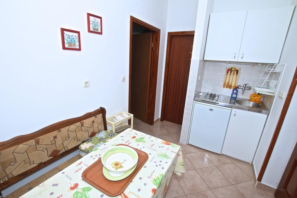Apartments Ritosa Poreč Kamer foto