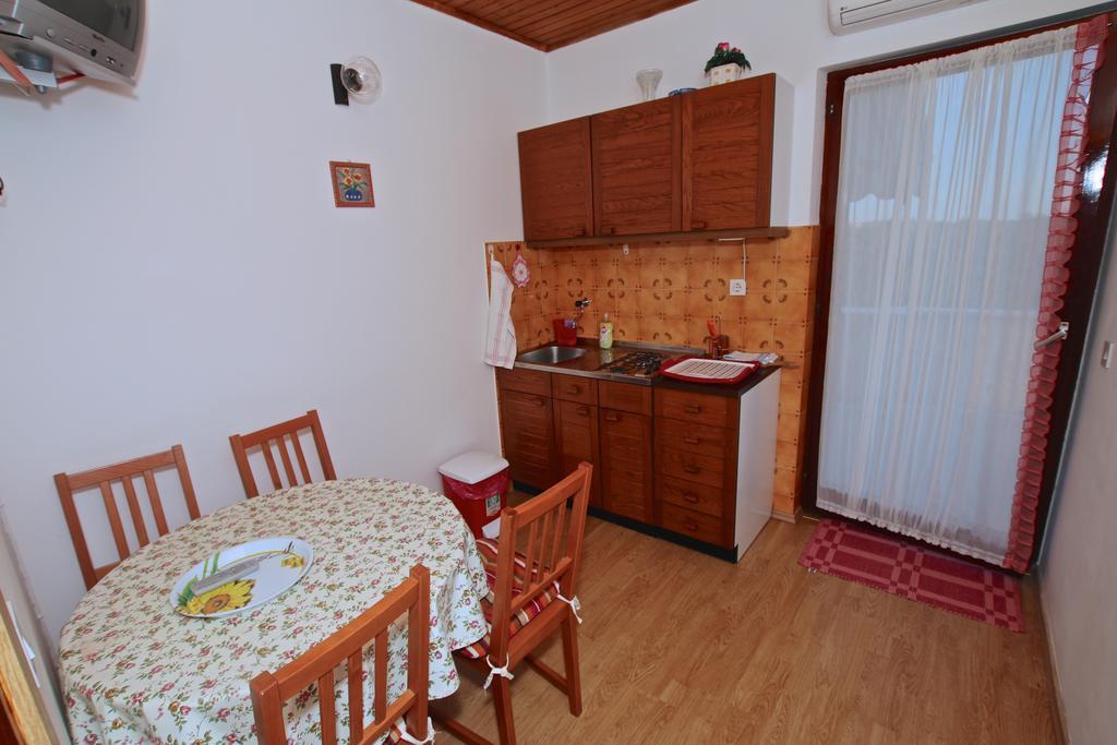 Apartments Ritosa Poreč Kamer foto